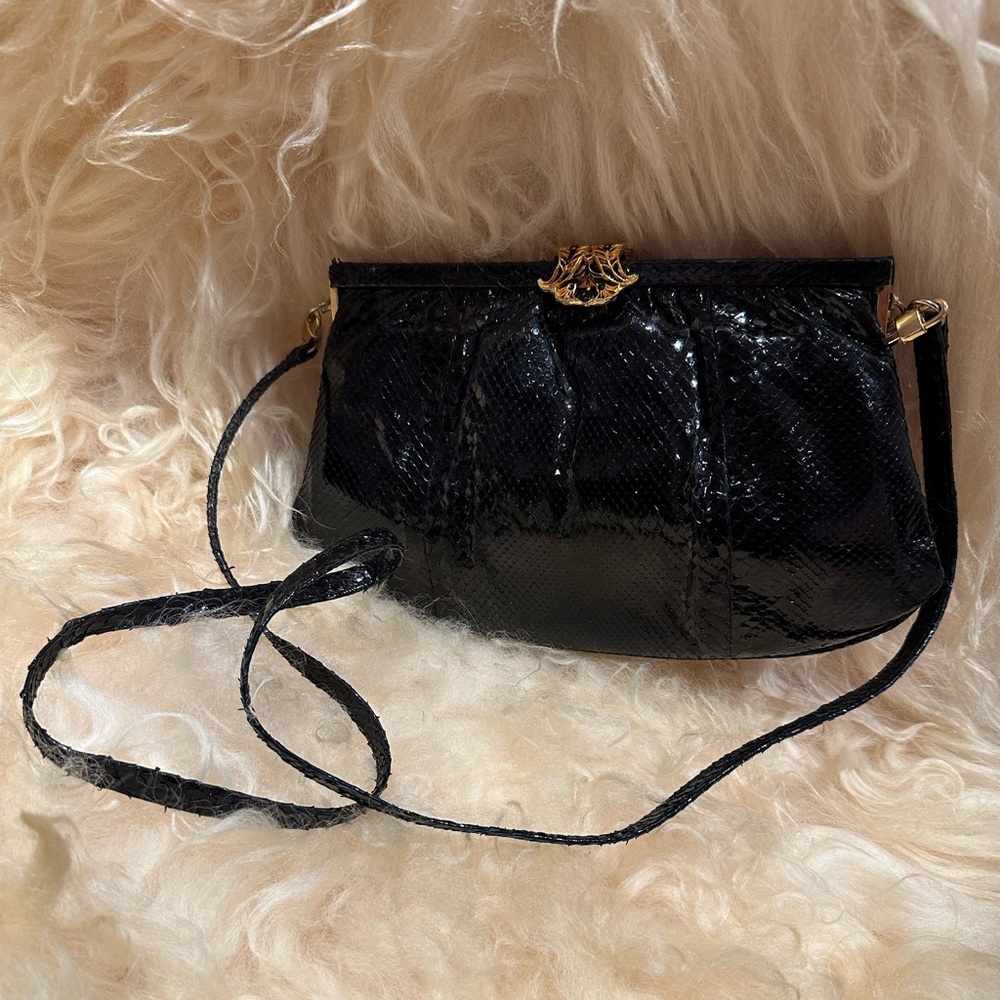 Vintage Mannelli Florence evening bag.